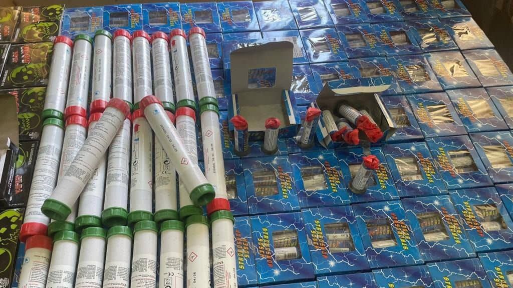 حجز 18750 من الشهب والمفرقعات بتسنيق بين أمن البيضاء ووجدة