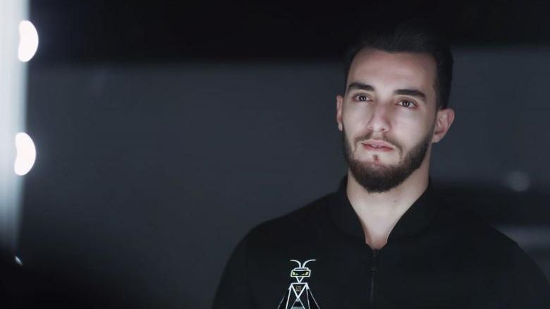 والد زهير بهاوي يخضع لعملية جراحية مستعجلة