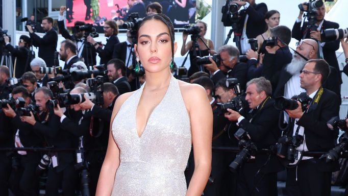 أول ظهور رسمي لجورجينا منذ وفاة طفلها