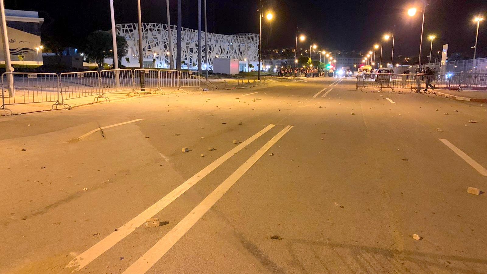 عاجل: أمن طنجة يعتقل 15 شخصا لإثارتهم الفوضى بمحيط الملعب الكبير