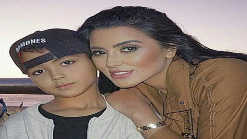 في عيد الأم.. فاتي جمالي تطالب بحقوق الأمهات ومحامي يوضح لـLe360