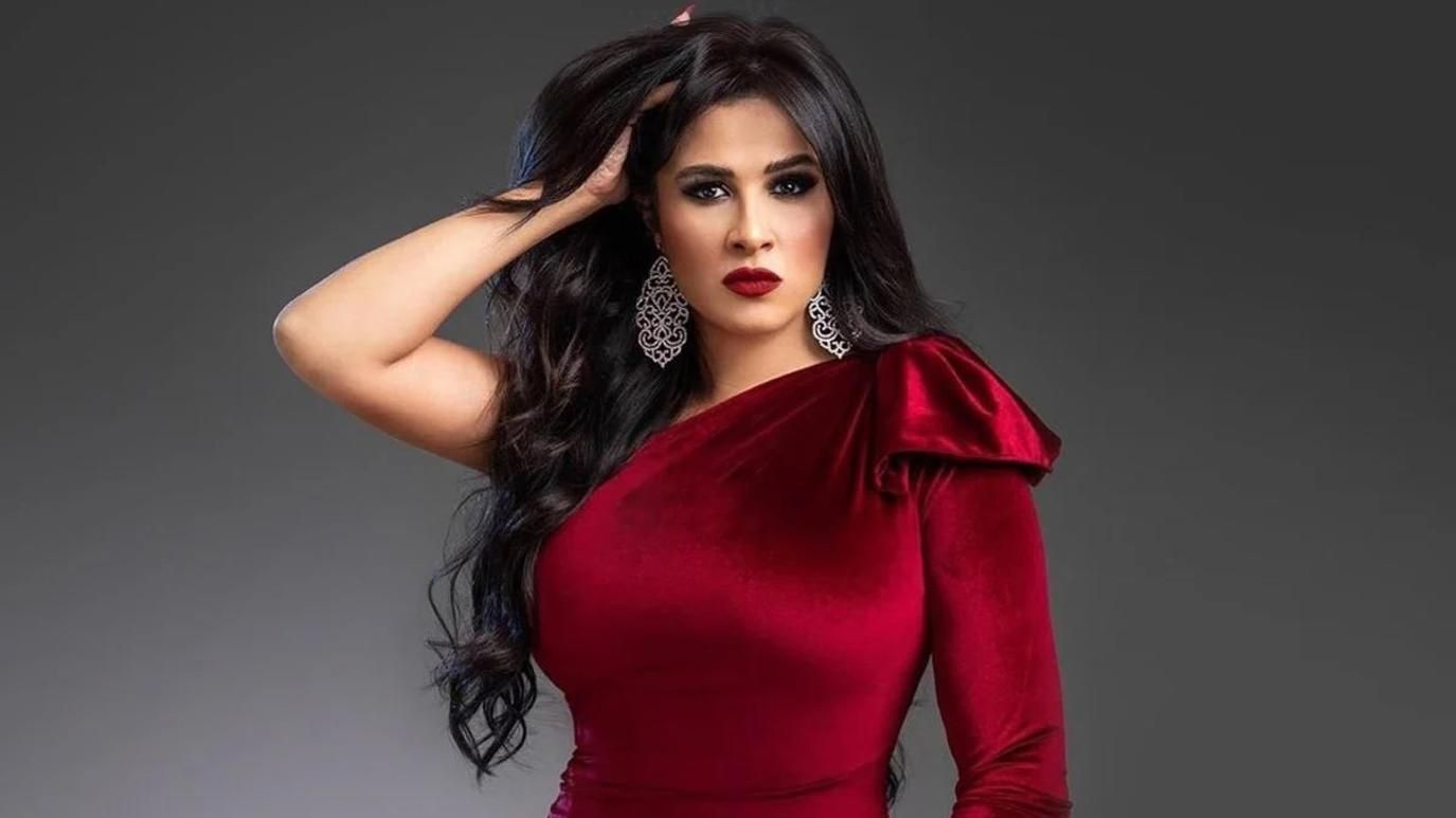 ياسمين عبد العزيز تدخل المستشفى من جديد