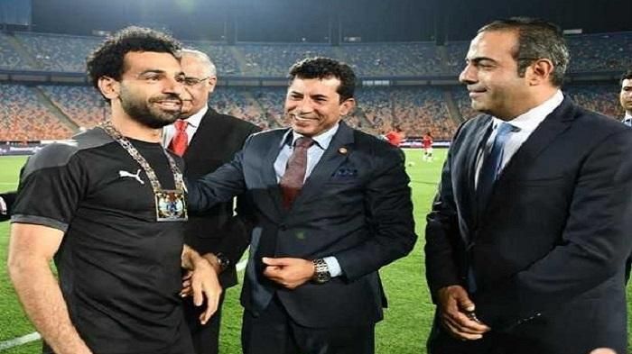 سخرية من تكريم محمد صلاح بـ"قلادة" قيمتها 27 جنيهاً