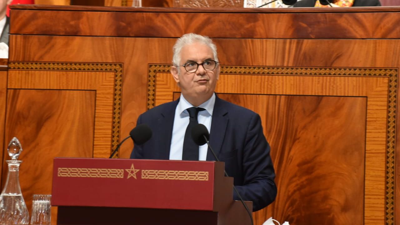 تفاصيل الحالة الصحية لوزير التجهيز نزار بركة بعد إصابته بكورونا