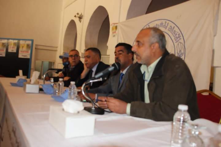 الشرطة القضائية تستمع إلى نقابي "إدّعى" قرصنة حسابه الالكتروني وتلقي رسائل "سبّ وشتم" من مجهولين