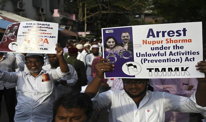 قتيلان في احتجاجات بالهند ضد التصريحات المسيئة للرسول الكريم