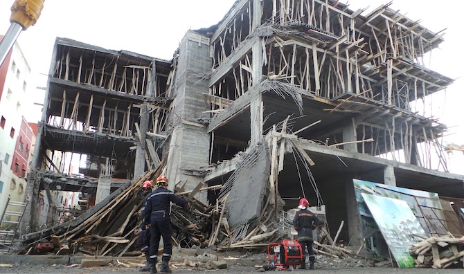 انهيار عمارة في مقاطعة مولاي رشيد بالدار البيضاء