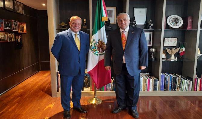 المكسيك تسعى لفتح خط جوي مع المغرب