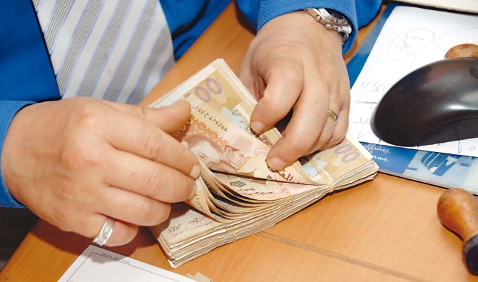 توظيف مالي لمبلغ 4.9 ملايير درهم من فائض الخزينة