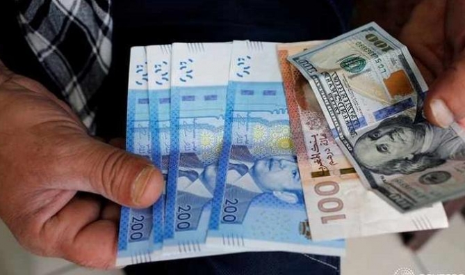 سعر الدرهم يتراجع أمام الأورو والدولار