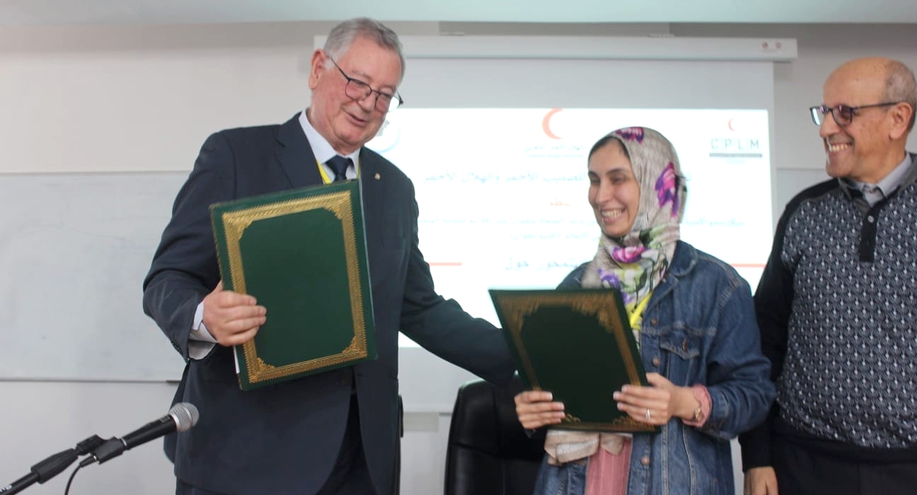 صحفيو تطوان يستفيدون من تسهيلات طبية بمصحة الهلال الأحمر