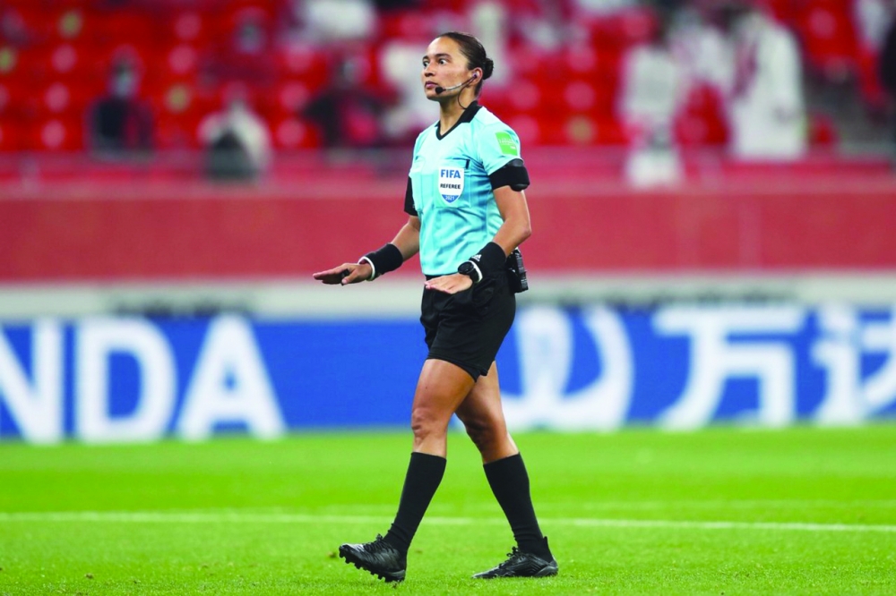 حكمة برازيلية ستقود مباراة المنتخب الوطني لكرة القدم النسوية ضد كوريا الجنوبية