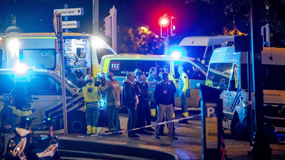 مقتل شخصين في هجوم استهدف مواطنين سويديين في بروكسل وإيقاف مباراة بلجيكا ضد السويد