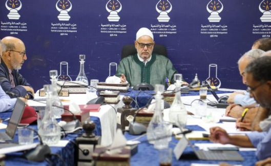 العدالة والتنمية ينتقد مشروع قانون مالية 2026 ويدعو لإطلاق سراح معتقلي "جيلZ"