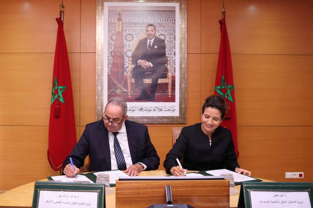 بنعلي والميداوي يوقعان اتفاقية شراكة بشأن برنامج منح لطلبة الدكتوراه في مجالي الانتقال الطاقي والتنمية المستدامة