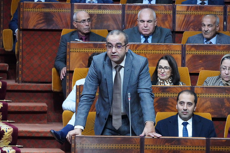 المعارضة الاتحادية تتّهم الحكومة بخدمة لوبيات التأمين: "مشروع حوادث السير تشريع على المقاس"