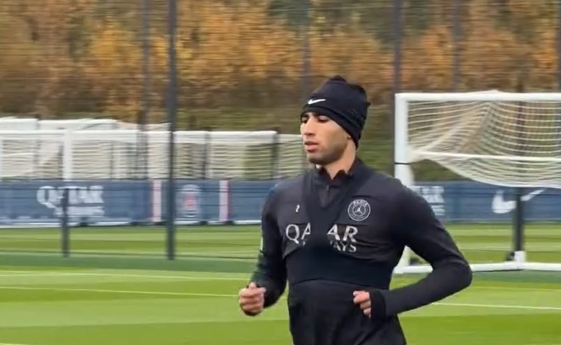 حكيمي يعود للتداريب الفردية على أرضية الملعب لاستعادة جاهزيته قبل "الكان"