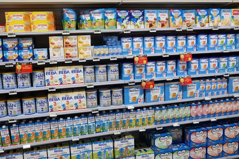 السلطات الفرنسية تشدد المعايير الصحية الخاصة بحليب الأطفال .. فما موقف المغرب؟