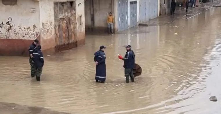 مديرية الأمن تنفي تسجيل حالات للسرقة والنهب بالمناطق المتضررة من الفيضانات بالقصر الكبير