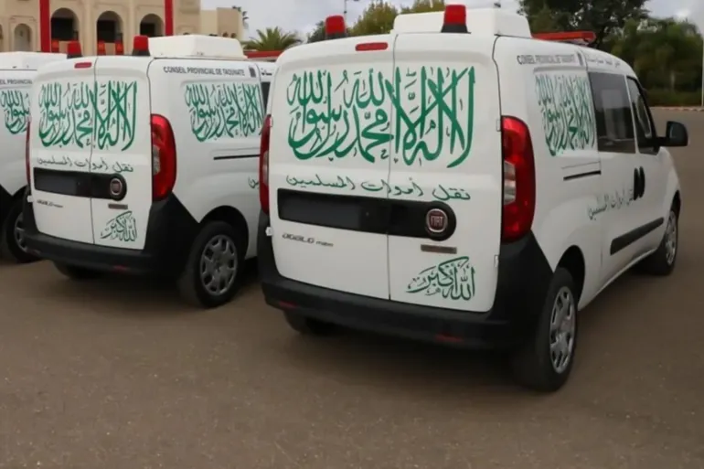 وثيقة .. العبارات الدينية على سيارات نقل أموات المسلمين باقية بقرار وزاري