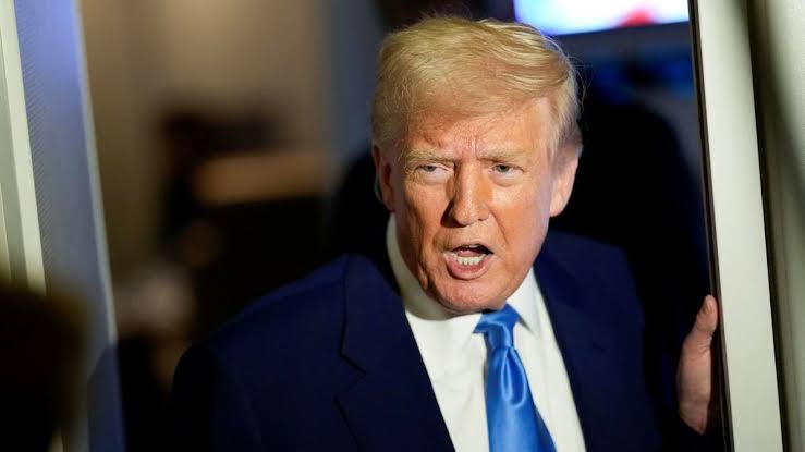 ترامب يحذّر كندا من اتفاق تجاري مع الصين ويهدد برد أمريكي "قوي للغاية"